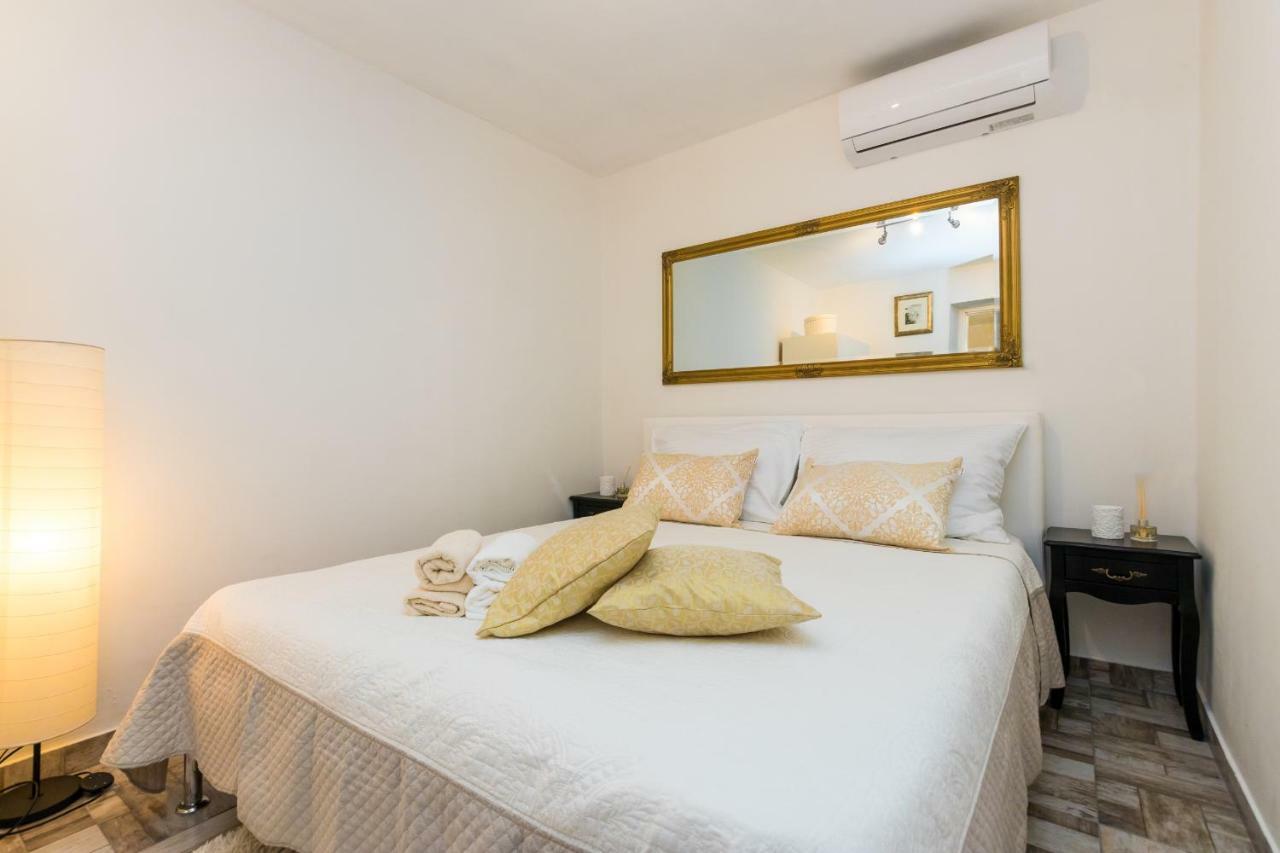 Apartment Stari Dvor Kaštela Kültér fotó