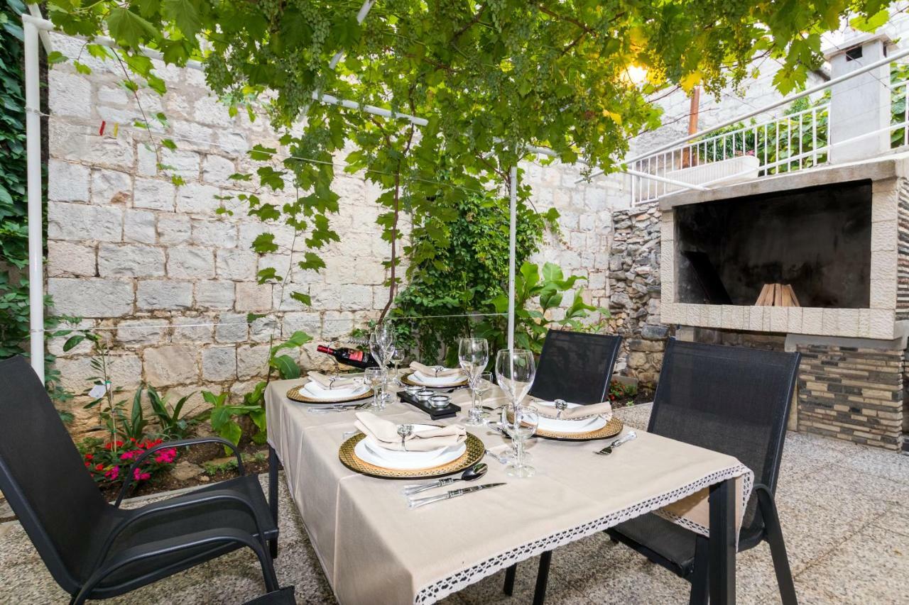 Apartment Stari Dvor Kaštela Kültér fotó