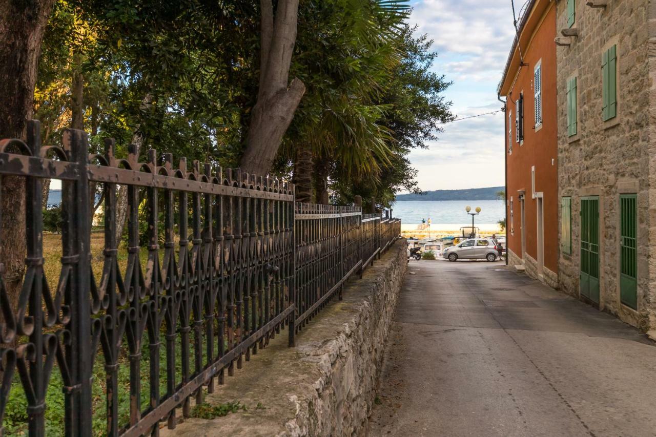 Apartment Stari Dvor Kaštela Kültér fotó